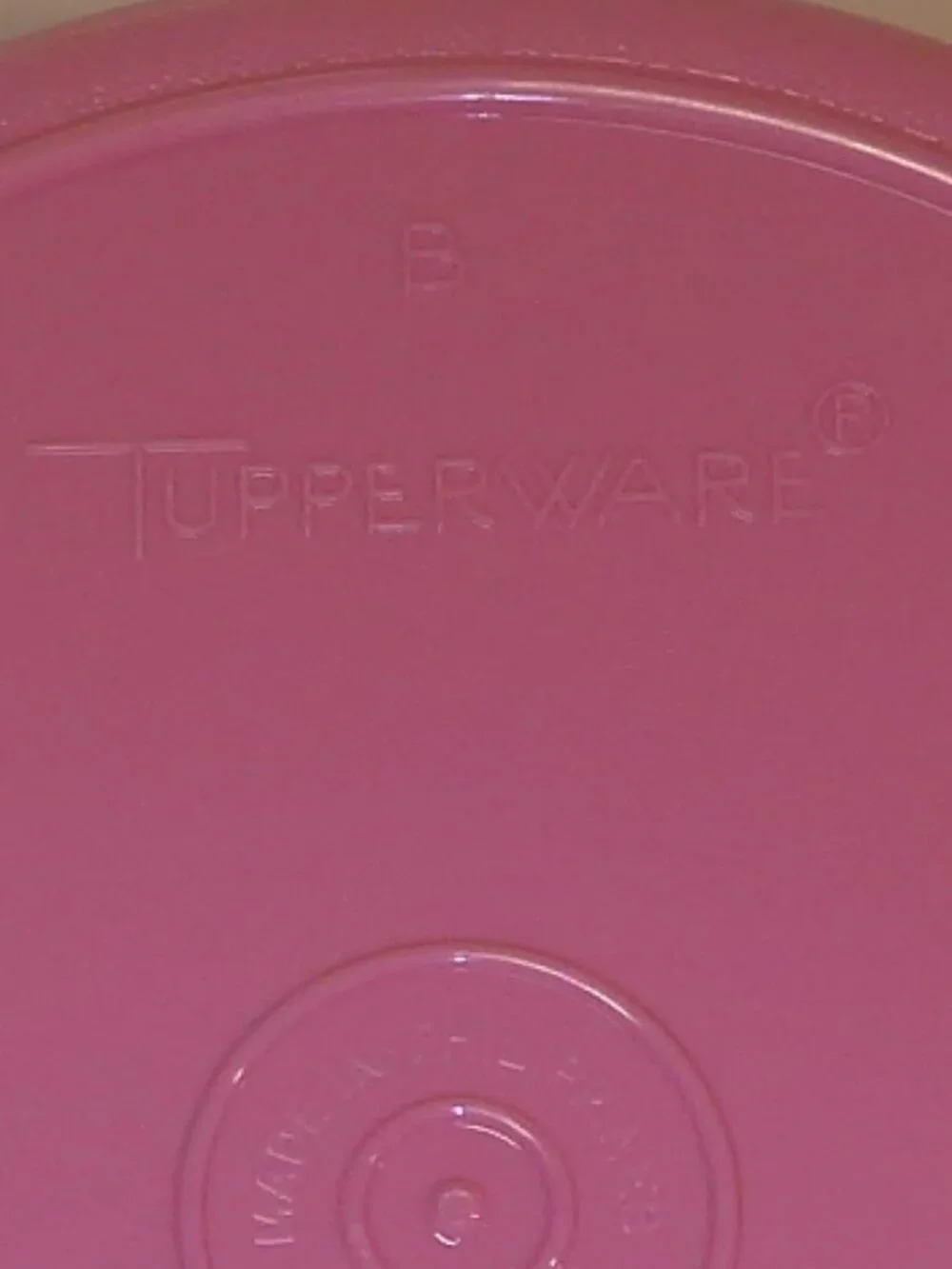 NOS Vintage Tupperware Wonder Bowls (Microwave Reheatable) Set of 2